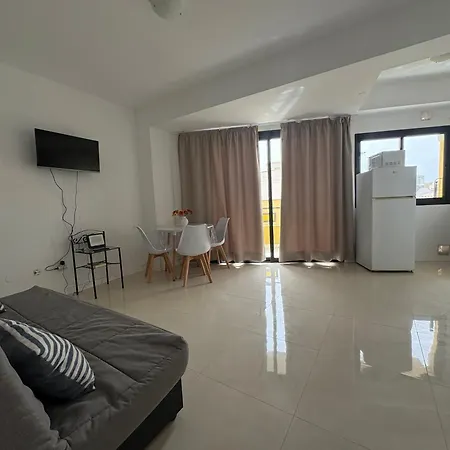 Edificio Sierra, Numero 35 * Los Cristianos (Tenerife)