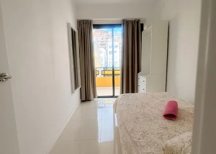 Edificio Sierra, Numero 35 ロスクリスティアーノス